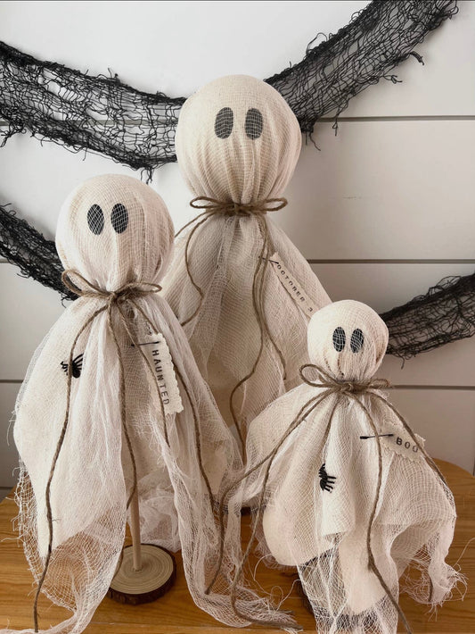 Rustic Primitive Halloween Ghost Home Decor