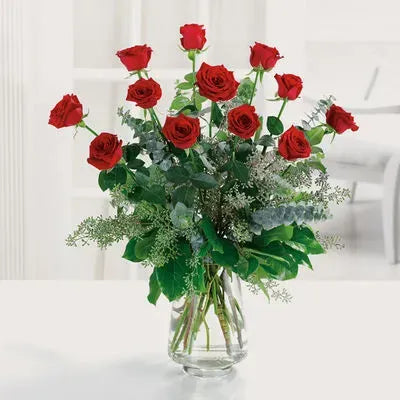 Valentines Day One Dozen Red Roses